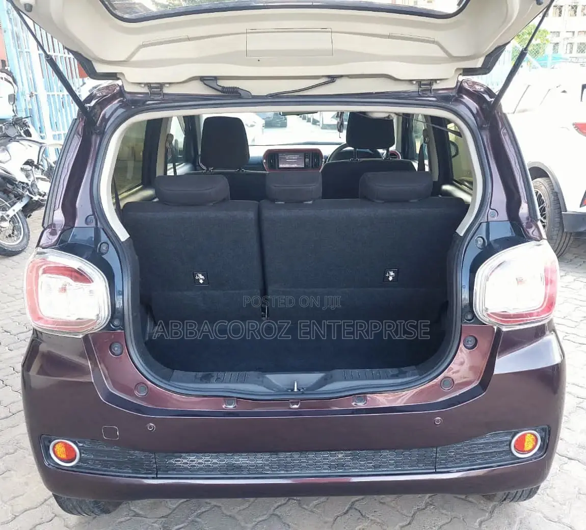 Toyota Passo 2017 Brown