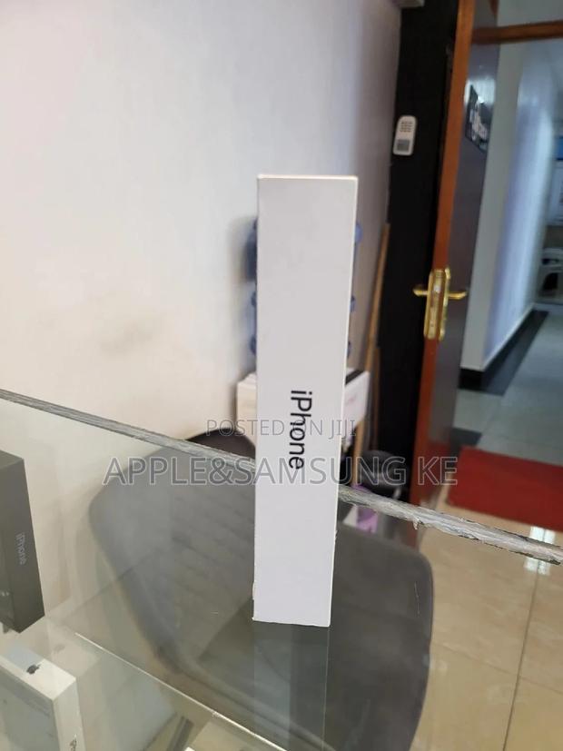 New Apple iPhone 15 Pro 256 GB Black - thumbnail 3