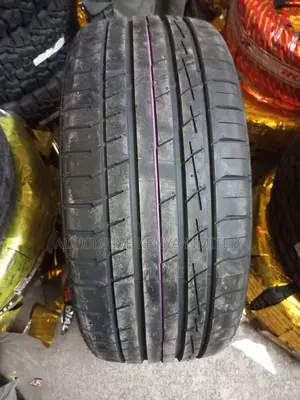 285/45R22 Accelera Tyre