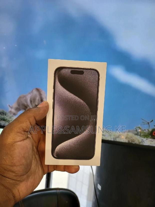 New Apple iPhone 15 Pro 256 GB Black - main view