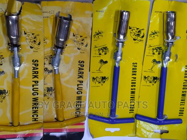 Spark Plug Wrench/Opener. - main view