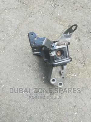 Fielder, Nze 2000-2006 Engine Mount Available.