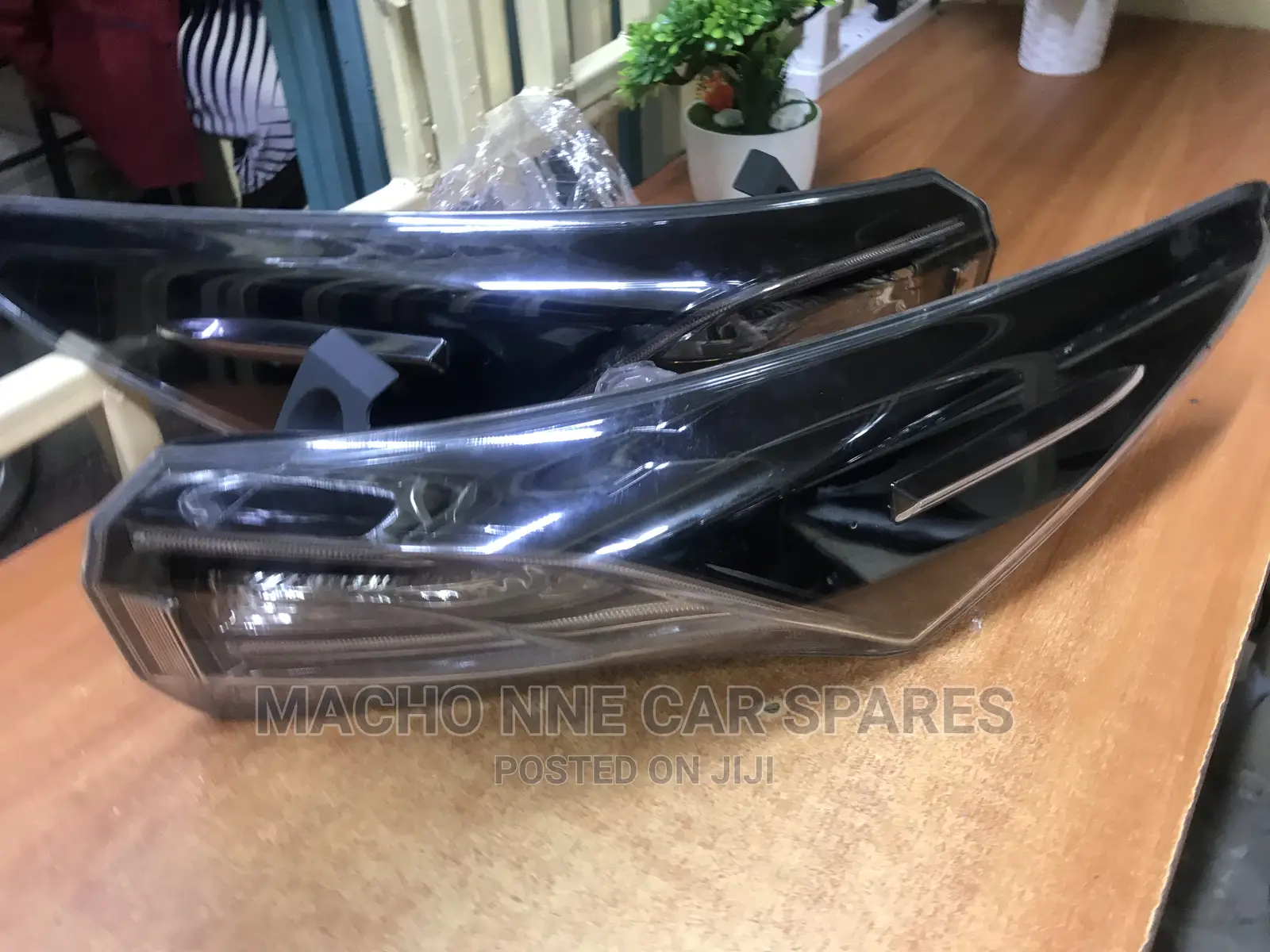 Toyota Harrier 2014 Backlights