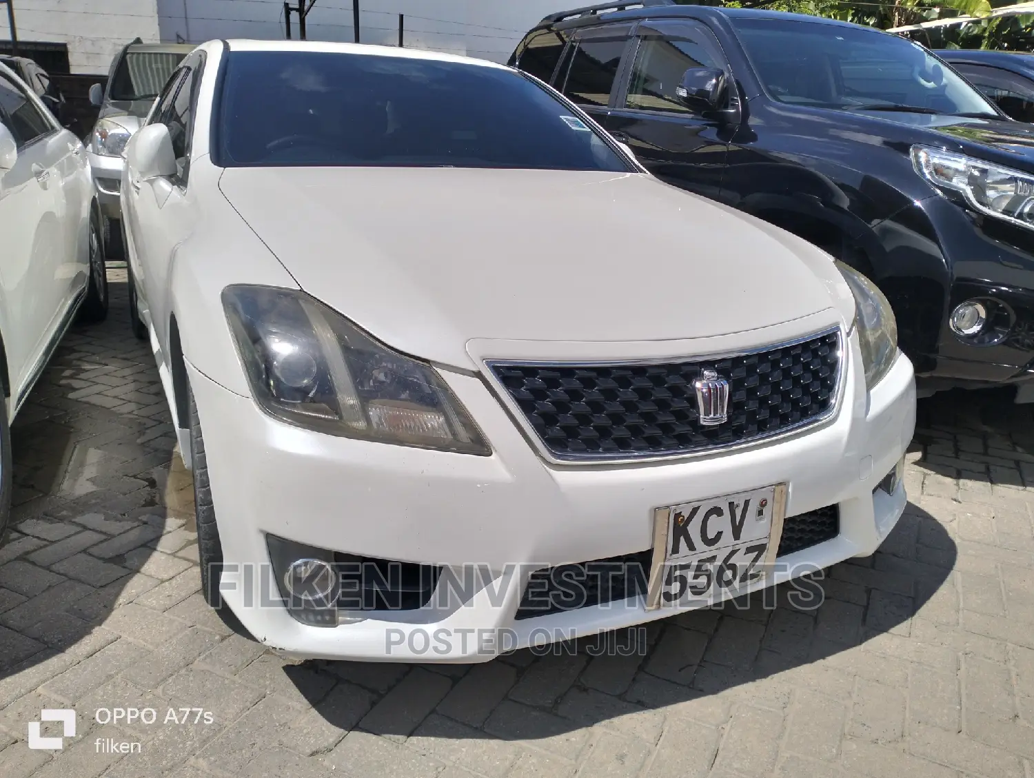 Toyota Crown 2010 White