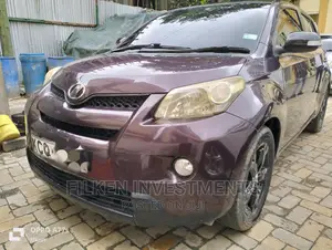 Toyota IST 2010
