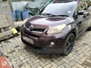Toyota IST 2010