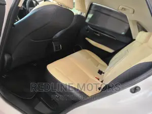 Lexus NX 300h Base 4x4 (2.5L 4cyl 2A) 2017 White
