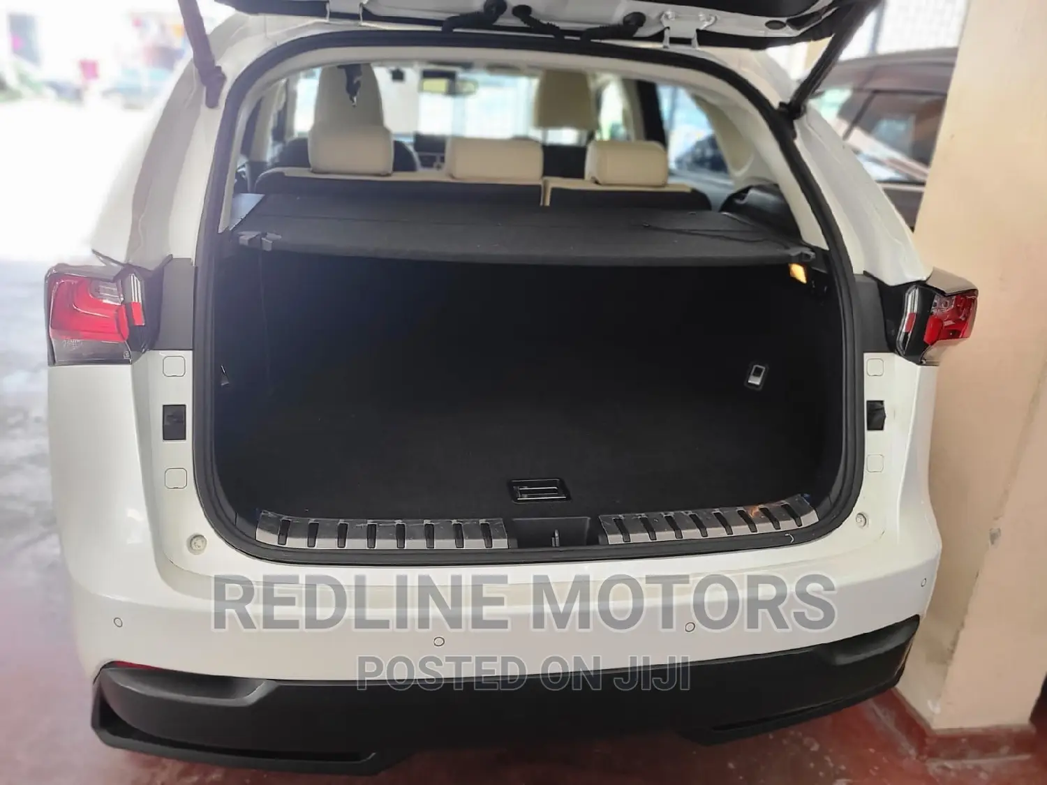 Lexus NX 300h Base 4x4 (2.5L 4cyl 2A) 2017 White