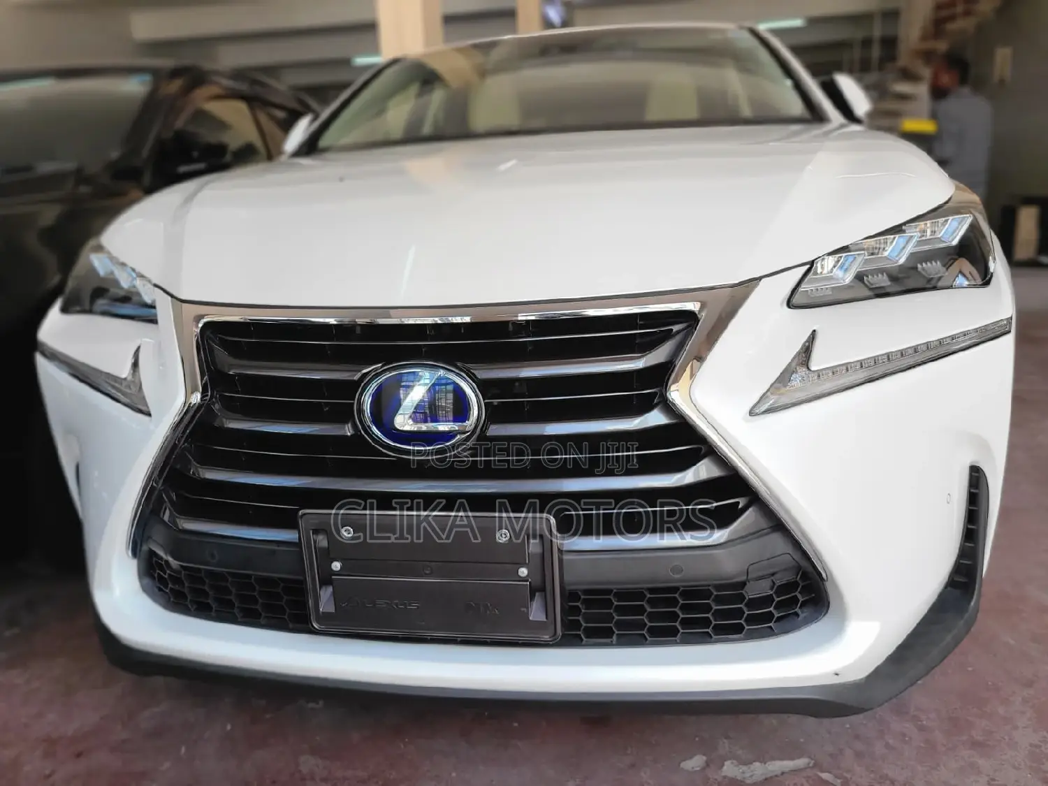 Lexus NX 300h Base 4x4 (2.5L 4cyl 2A) 2017 White