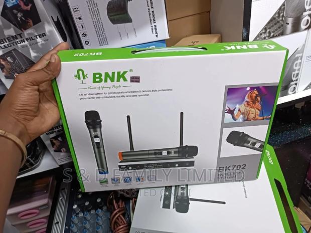 BNK BK702 Wireless Microphone - main view