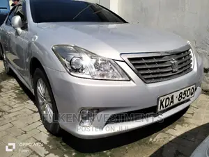 Toyota Crown 2014 Silver