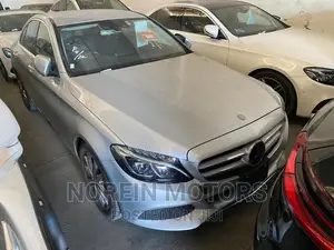 Mercedes-Benz C180 2016 Silver - Stylish Sedan at Great Price