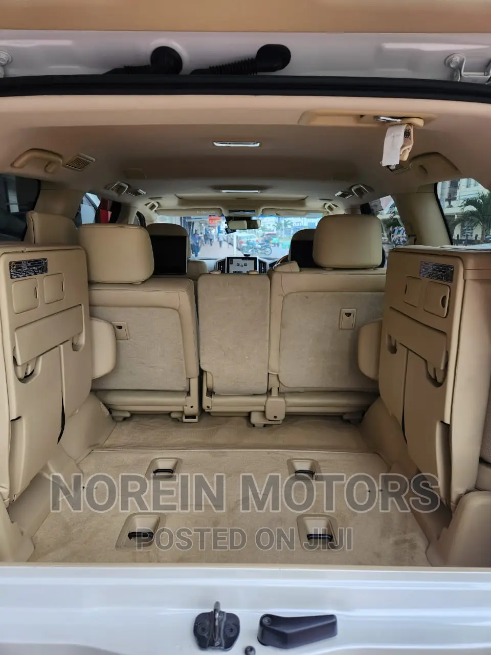 Toyota Land Cruiser 2017 White
