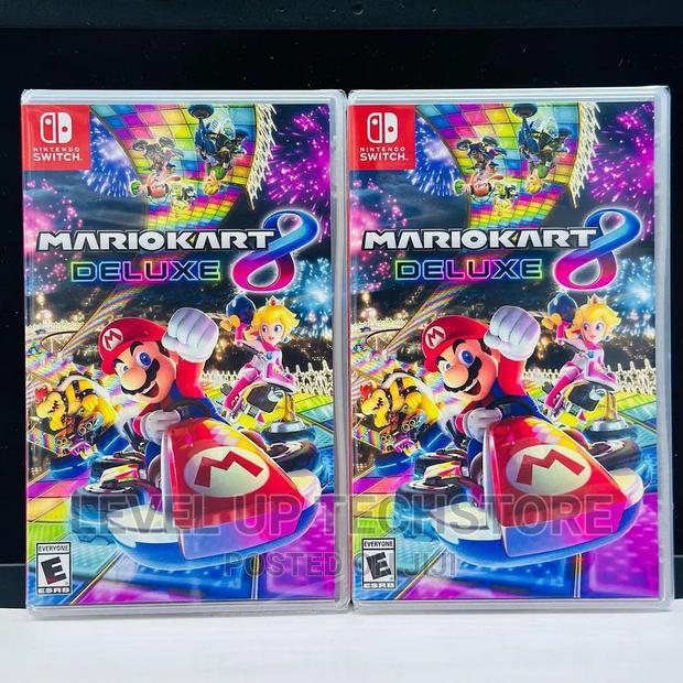 Mario Kart 8 Deluxe Nintendo Switch Game - New - main view