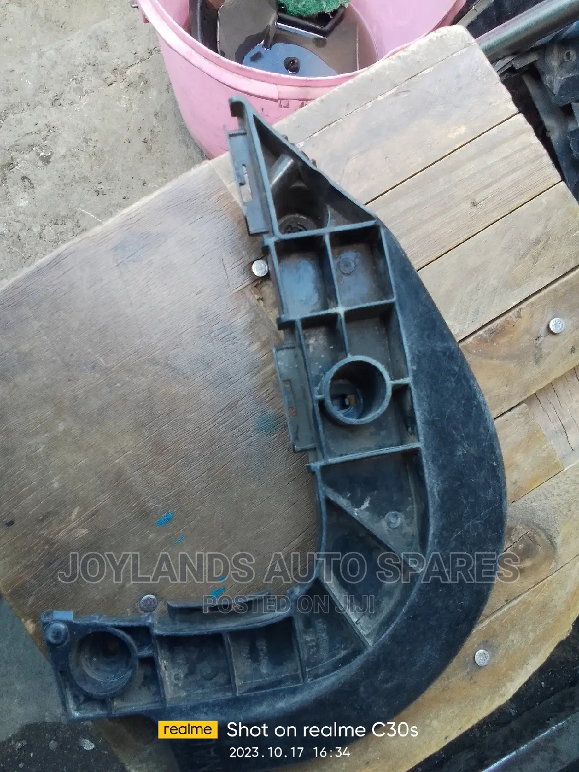 Noah 2012 Bumper Bracket(Slider)