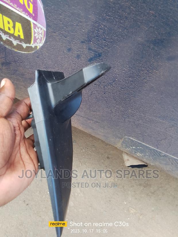 Fielder 2005 Side Mirror Arm