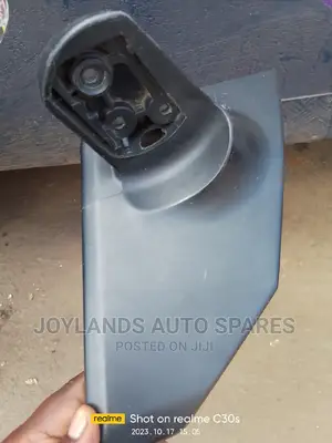 Fielder 2005 Side Mirror Arm