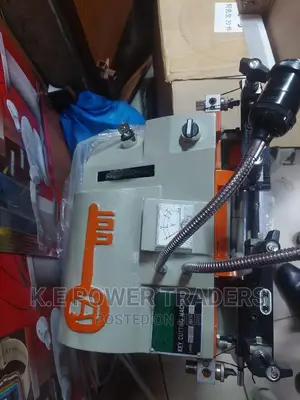 Duplicate Key Cutting Machine
