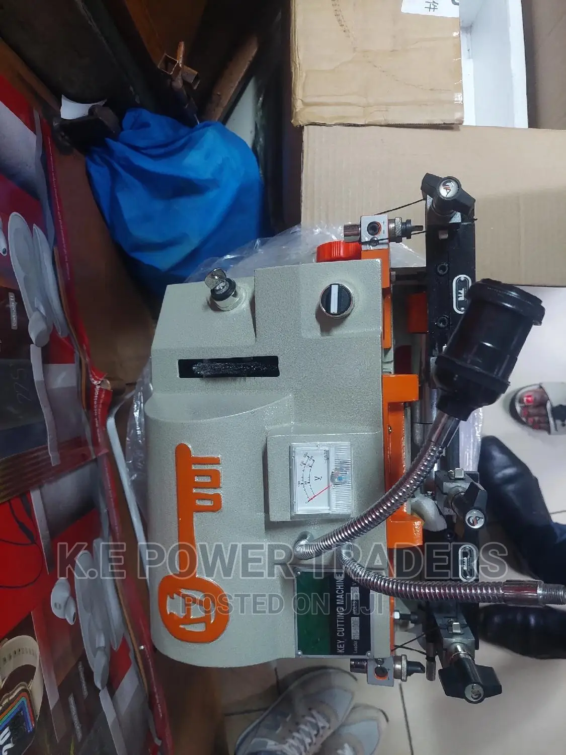 Key Cutting Machine