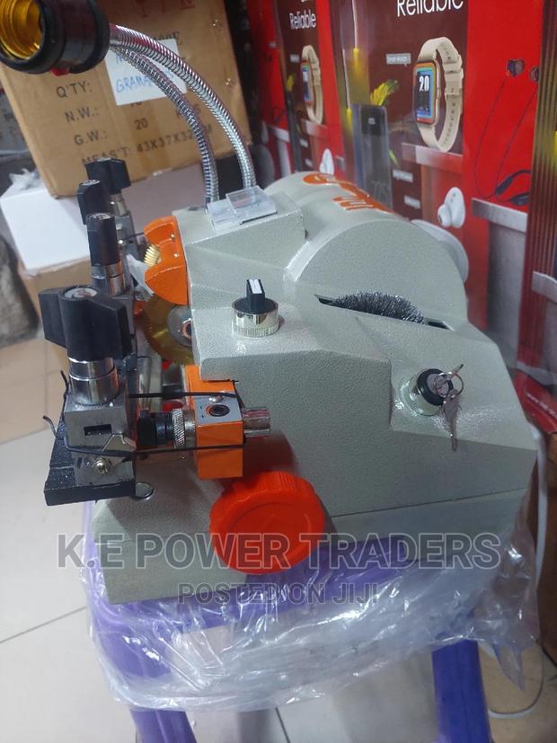 Electronic Key Cutting Machine - main view