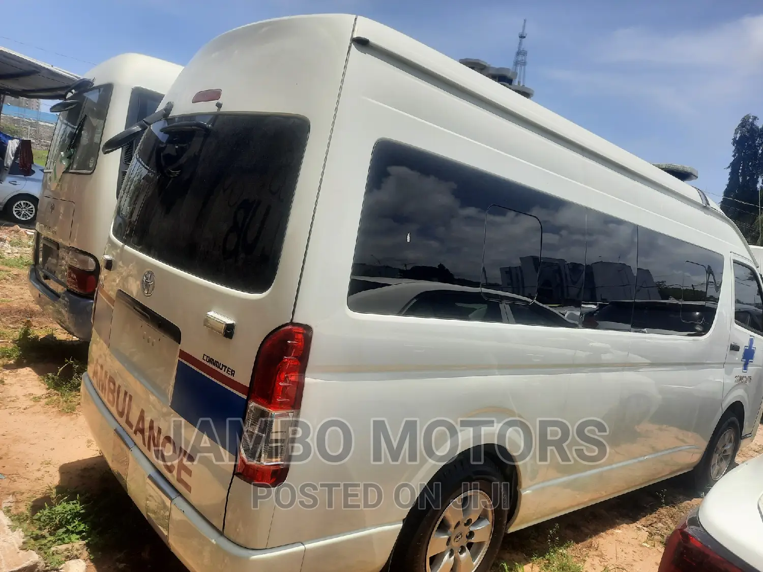 Toyota HiAce 2016 White