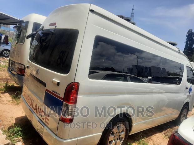 Toyota HiAce 2016 White - thumbnail 6