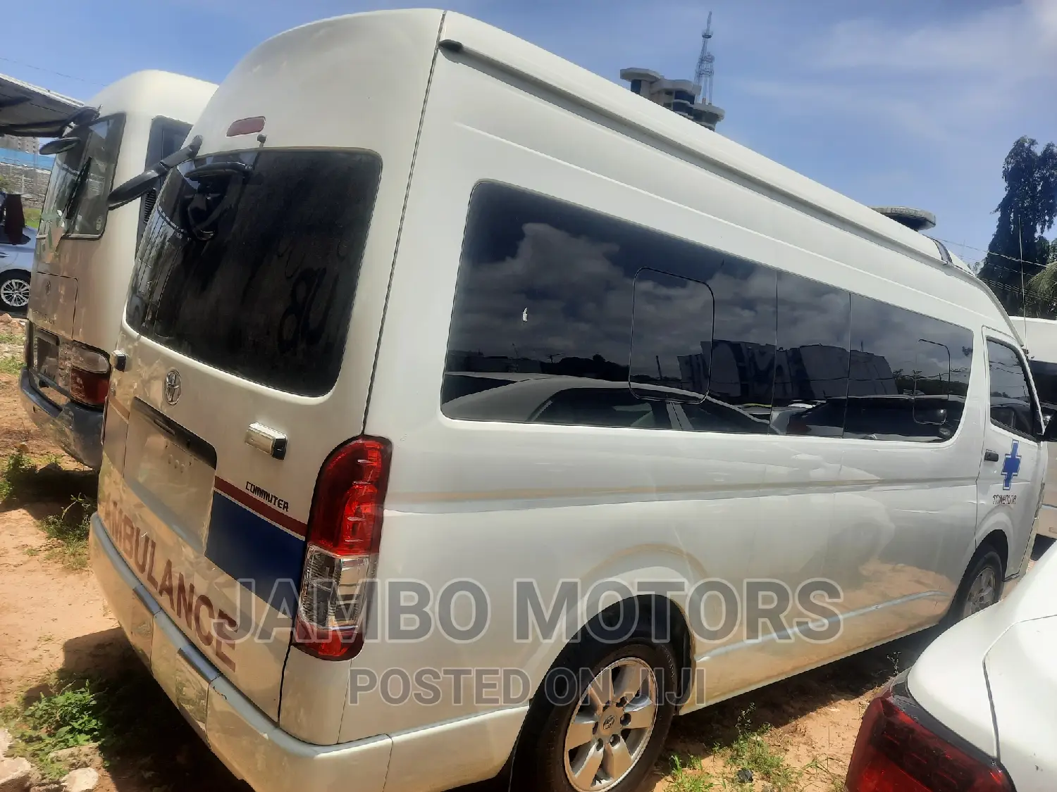 Toyota HiAce 2016 White