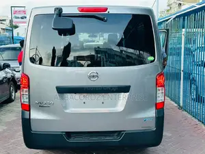 Nissan Caravan (Urvan) 2016 Grey