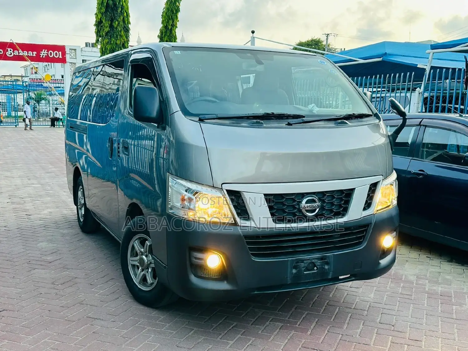 Nissan Caravan (Urvan) 2016 Grey