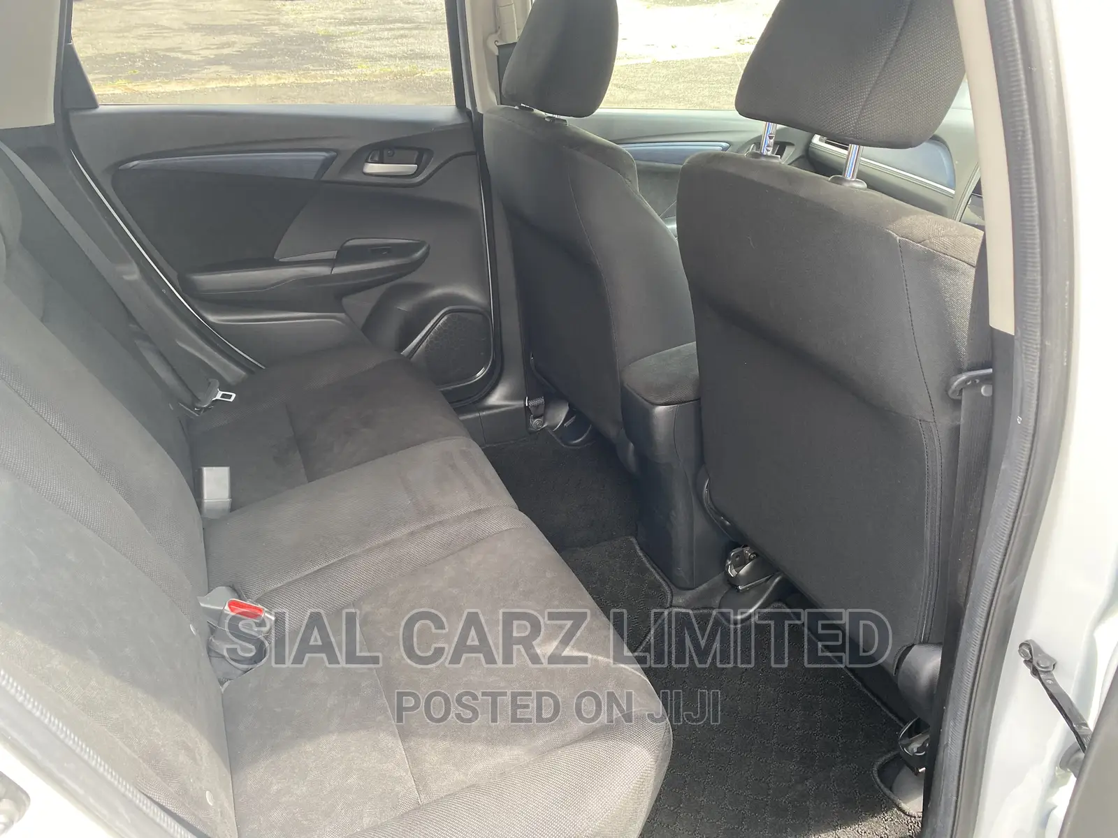 Honda Shuttle 1.5 Hybrid 2WD 2016 White