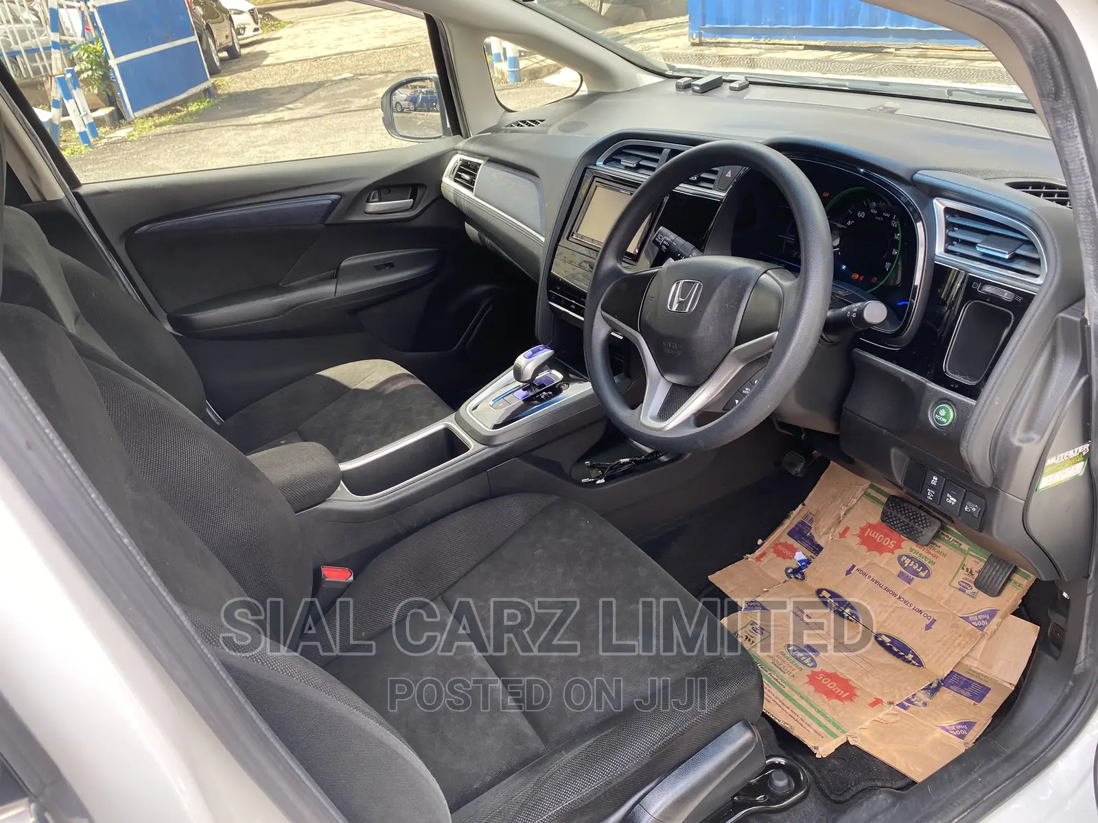 Honda Shuttle 1.5 Hybrid 2WD 2016 White