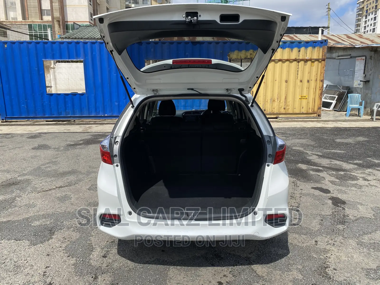 Honda Shuttle 1.5 Hybrid 2WD 2016 White