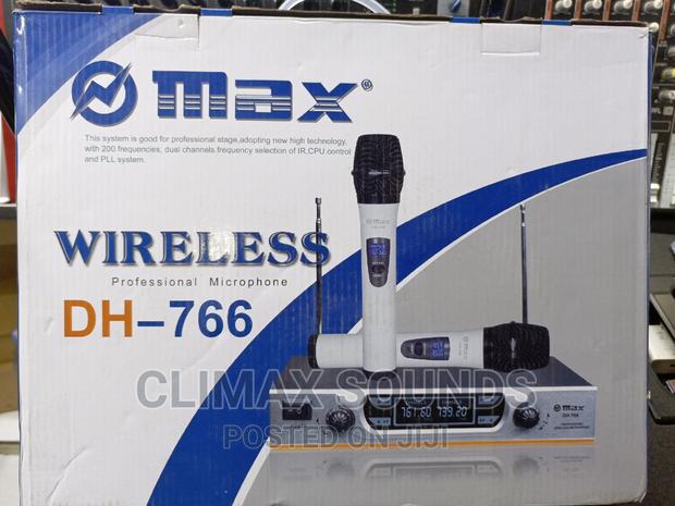 Wireless Microphone DH766, Digital - main view