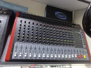 Max Powered Mixer 16 Channels