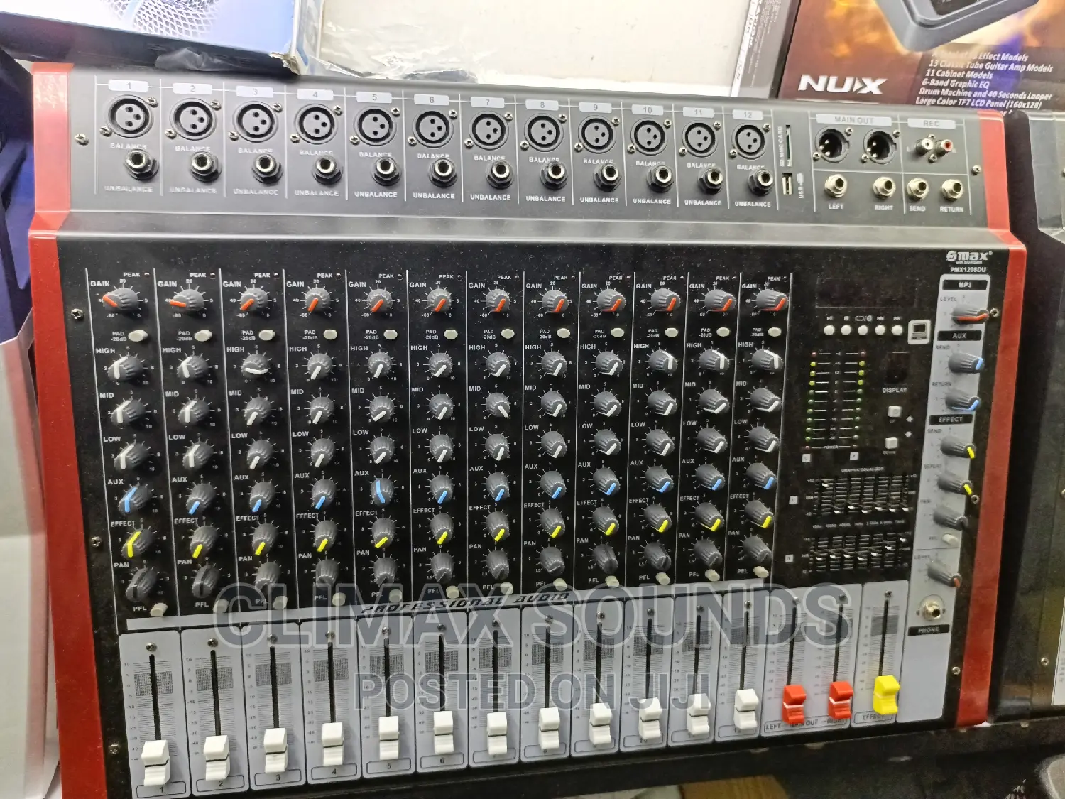 Max Powered Mixer 12 Chanl √√