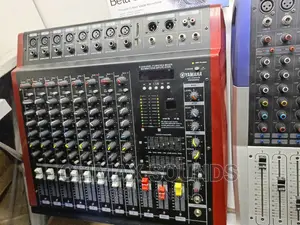 Yamaha 8 Channel Powered Mixer