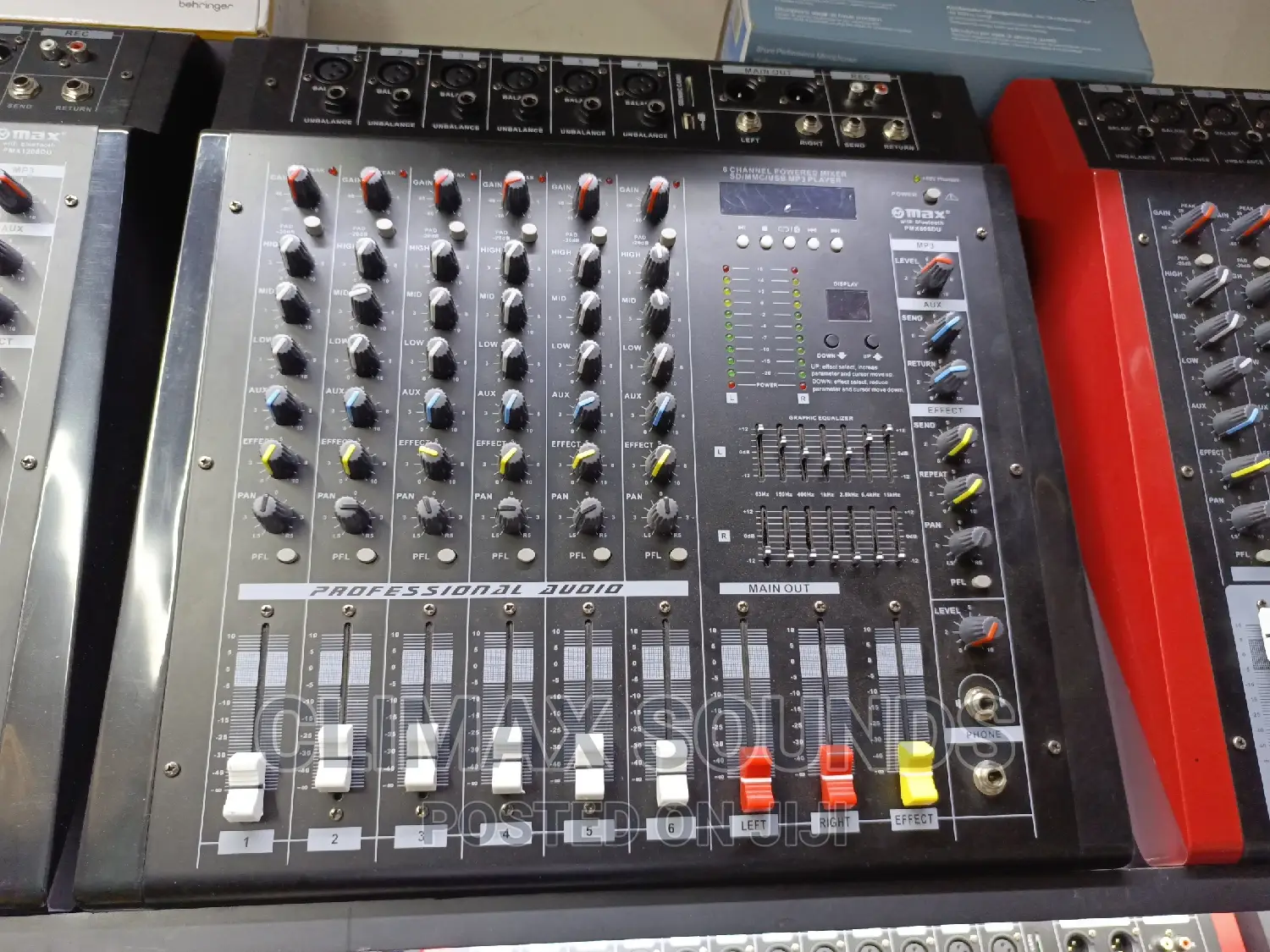 Max 6 CHNL Powered Mixer S