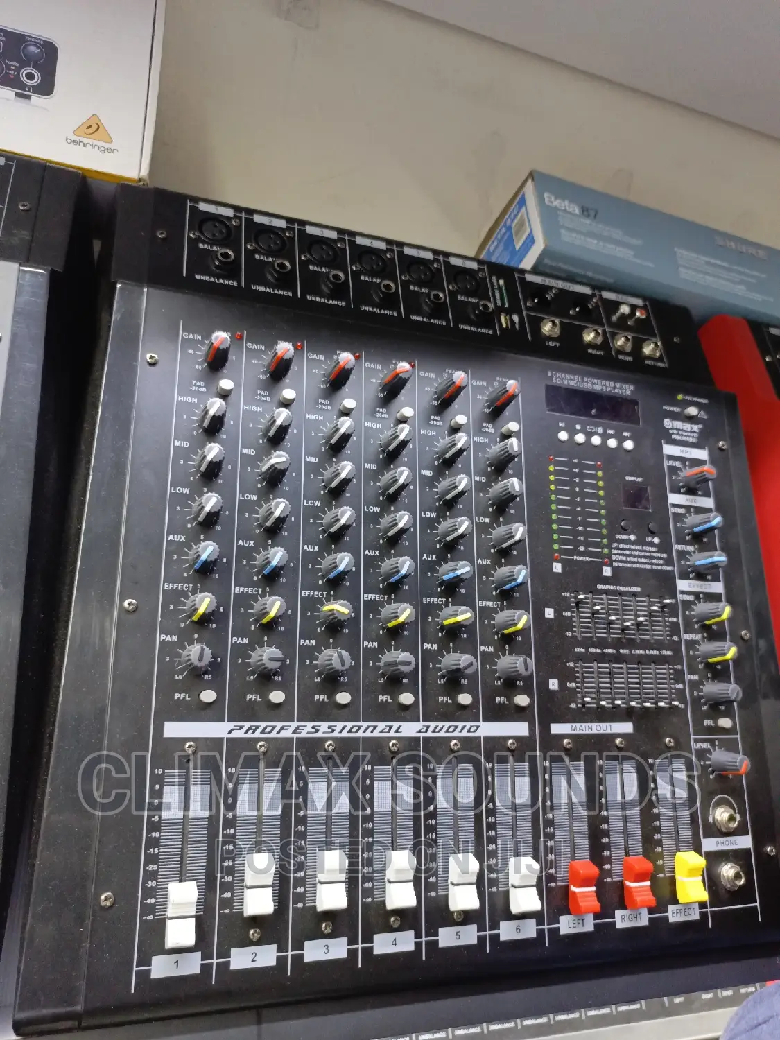 Max 6 CHNL Powered Mixer S