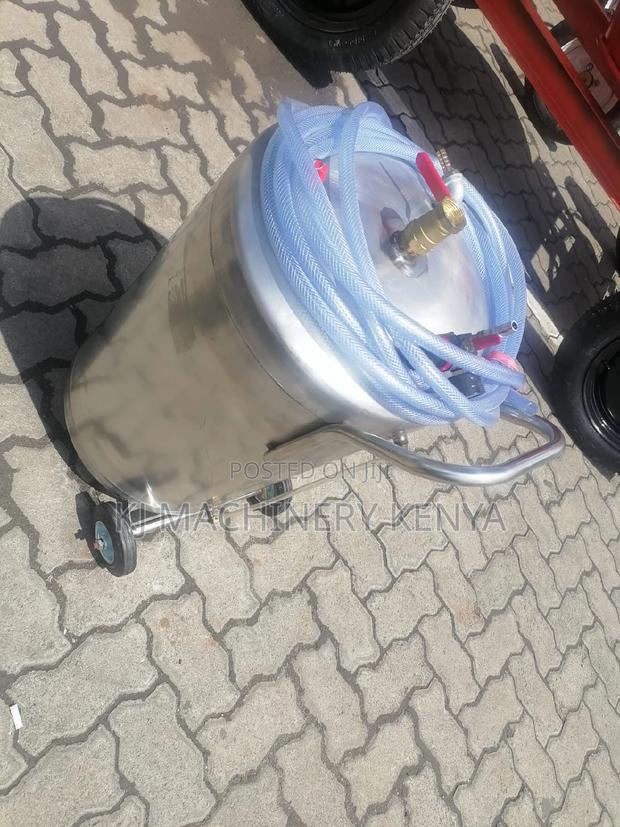 Foaming Machine 60 Litres Capacity-Soap Dispenser - thumbnail 2