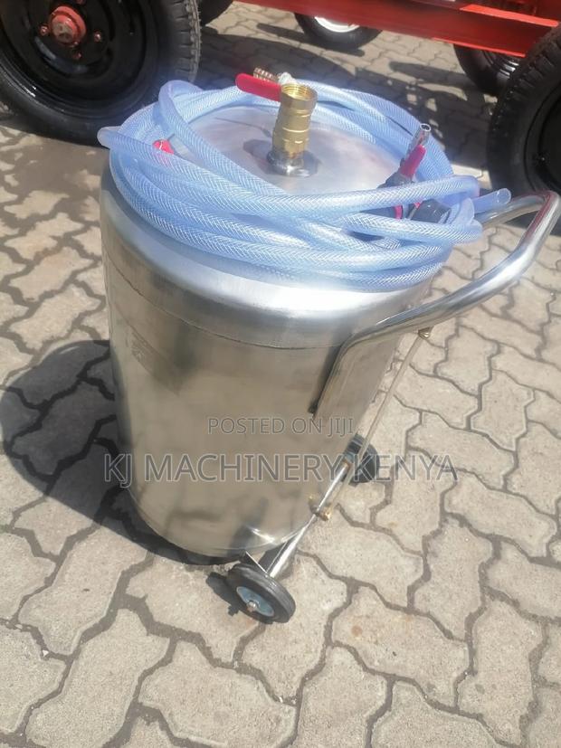 Foaming Machine 60 Litres Capacity-Soap Dispenser - thumbnail 3