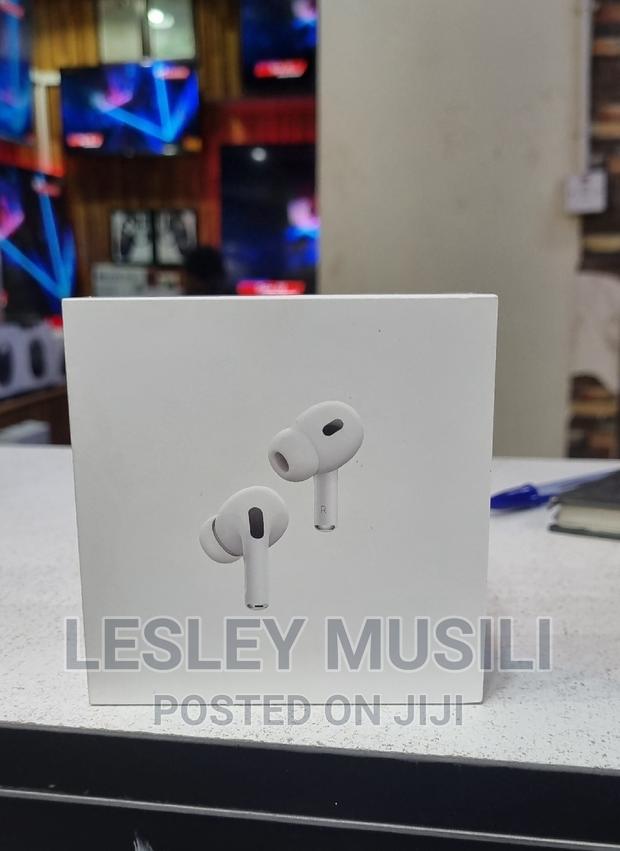 Airpods Pro (2nd Gen) With Magsafe Charging Case (USB‐C)