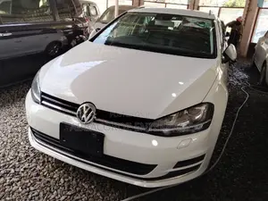 Volkswagen Golf 2016 White