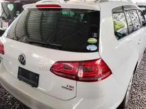 Volkswagen Golf 2016 White