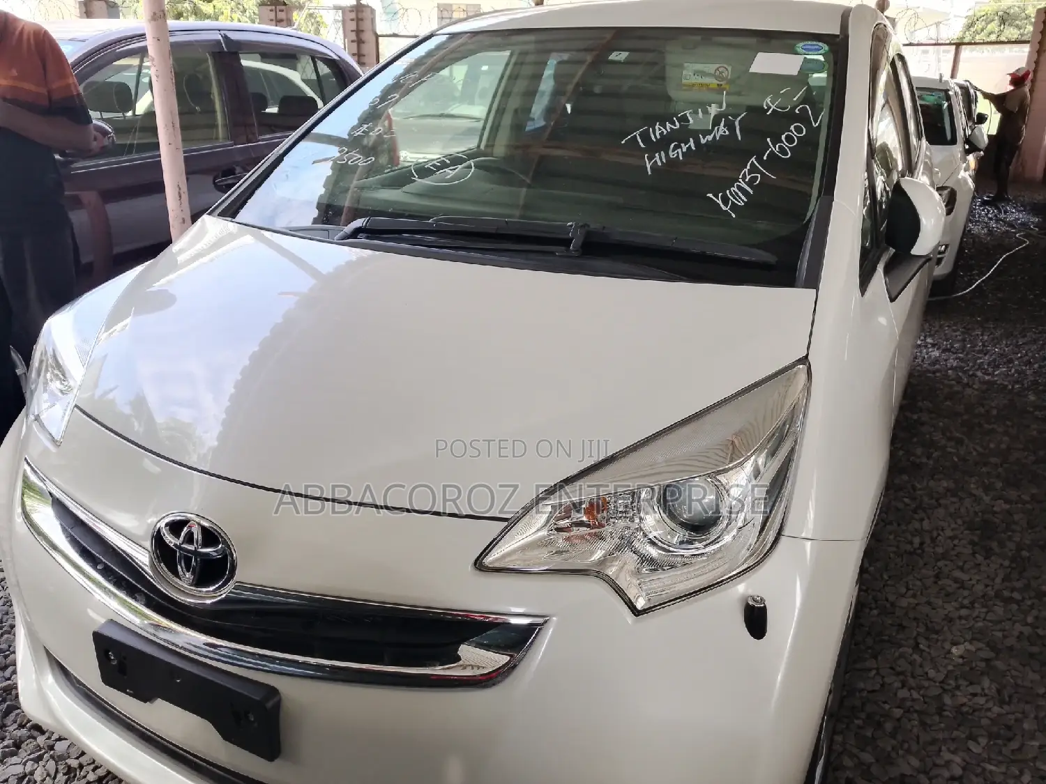 Toyota Ractis 2016 White