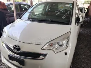 Toyota Ractis 2016 White