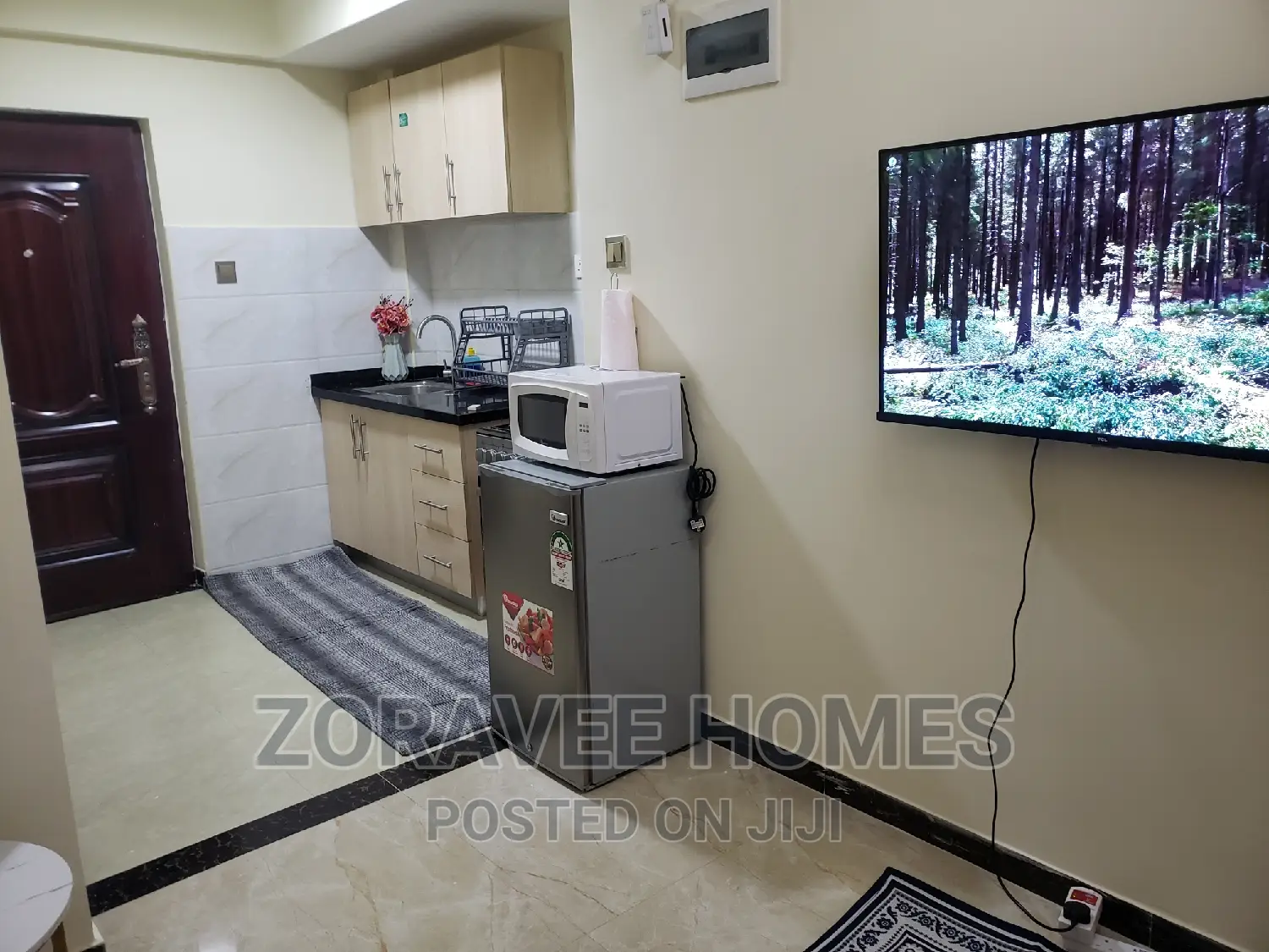 Studio Apartment at Denis Gardens