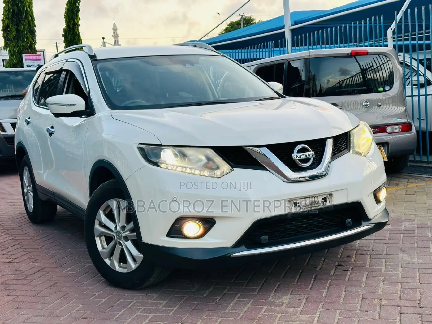 Nissan X-Trail 2016 White