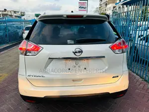 Nissan X-Trail 2016 White