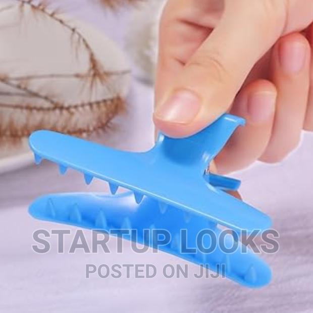 3pcs Hair Claws Clips Styling And Holding Hair