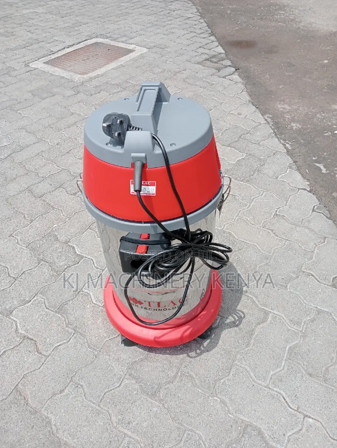 30litres Tlac Wet and Dry (Great) Vaacum Cleaner